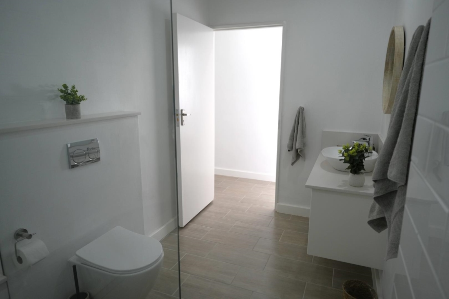 To Let 2 Bedroom Property for Rent in Summerstrand Eastern Cape
